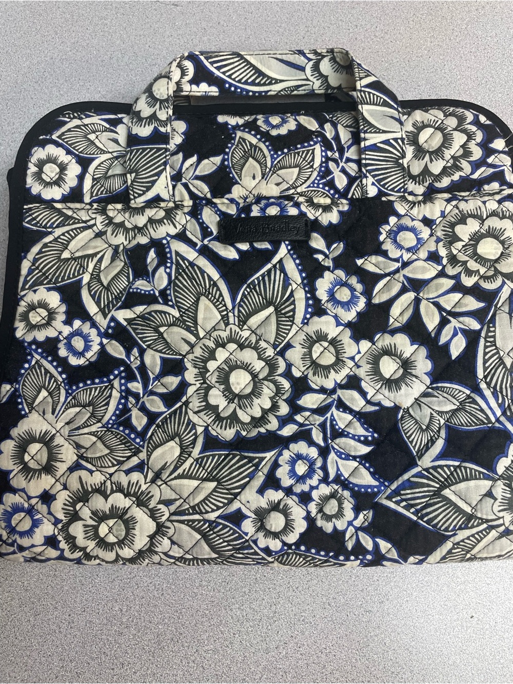 Vera Bradley Navy Floral Quilted cosmetics/ toiletries travel bag.